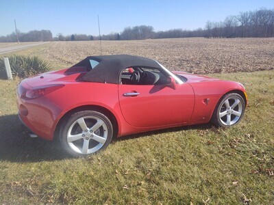 2007 Pontiac Solstice prepped for HPDE
