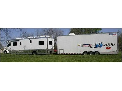 40 Motorhome/32 Stacker Trailer