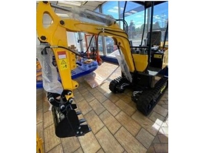NEW Mini Excavator Briggs & Stratton Eng