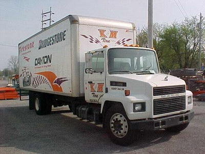 1999 Mack Straight Truck with 24 box