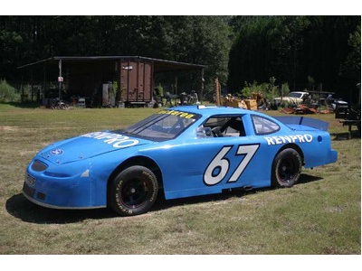 Hooters ProCup ready to race w/spare