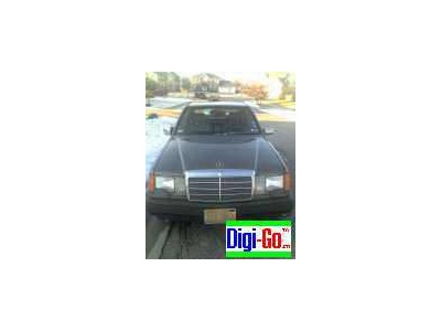 1986 Mercedes-Benz 300E Leather-Wood