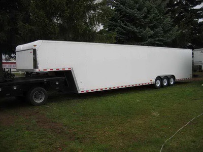 Pace Pursuit 44 foot Gooseneck 2007