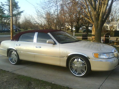 2000 lincon town car cartier custom 22