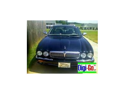 2002 Jaguar XJ8 Vanden Plas