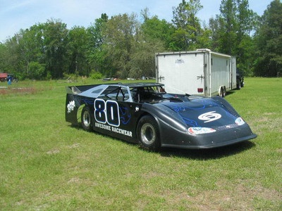 Complete Dirt Late Model Operation