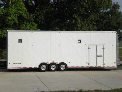 2004 -32 classic stacker trailer 