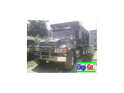 2005 Mack CV713