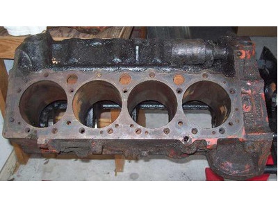 Chevy 327 With Double-Hump Heads