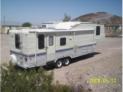 94 5th Wheel -Fleet- With Slide Out