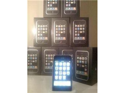  Apple iPhone 3GS 32GB Factory  Unlocked