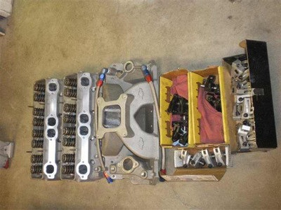 Chevy 18* motor  top end parts