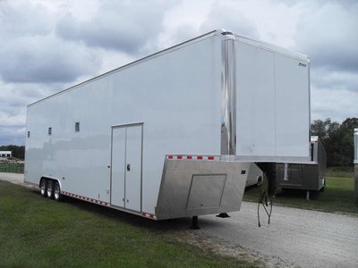2010 44 Pace Stacker