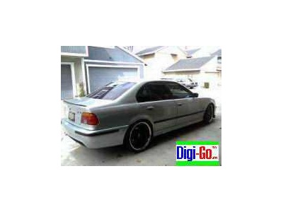 2000 BMW 528i Sport
