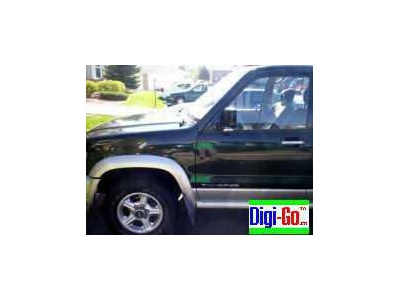 2000 Isuzu Trooper Beige
