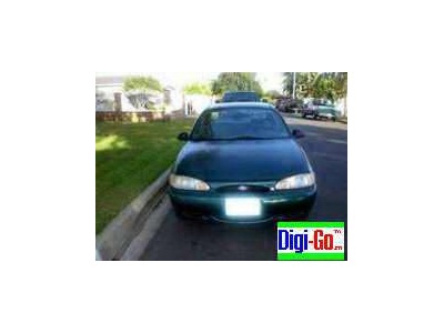1999 Ford Escort SE