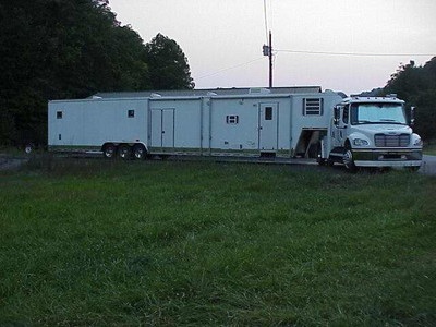 50 CargoMate Race Trailer LvgQtr/Slide