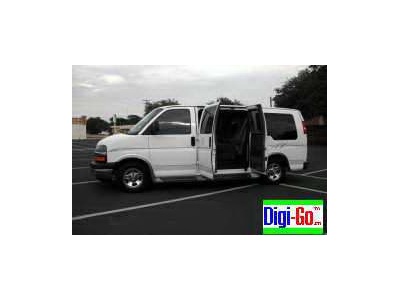 2003 Chevrolet G1500 CARGO VAN 3D