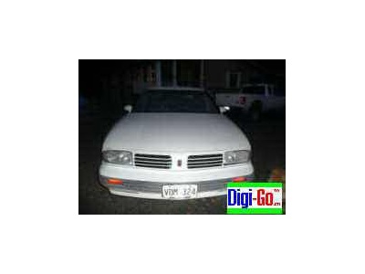 1995 Oldsmobile 88 royale white