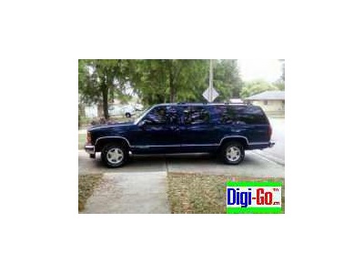 1999 Chevrolet Suburban Silver