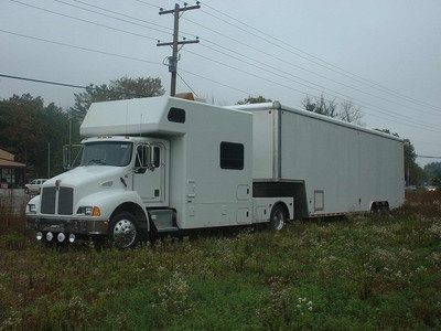 2000 Kenworth T600 Factory Toterhome