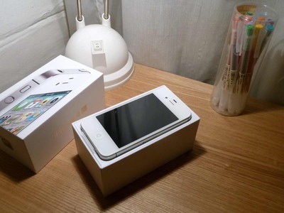 Original iPhone 4S Unlocked @ 200usd